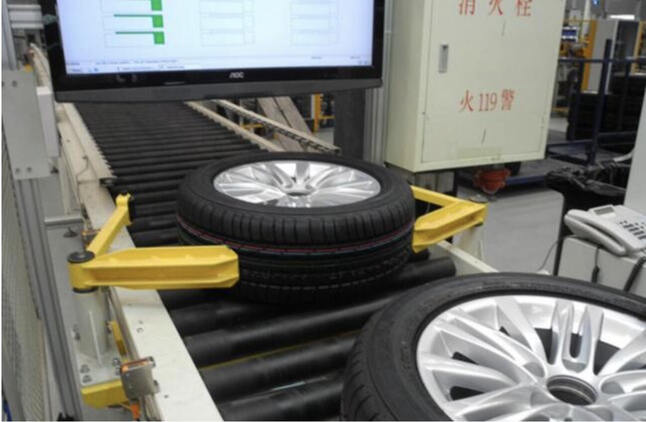 타이어 롤러 컨베이어