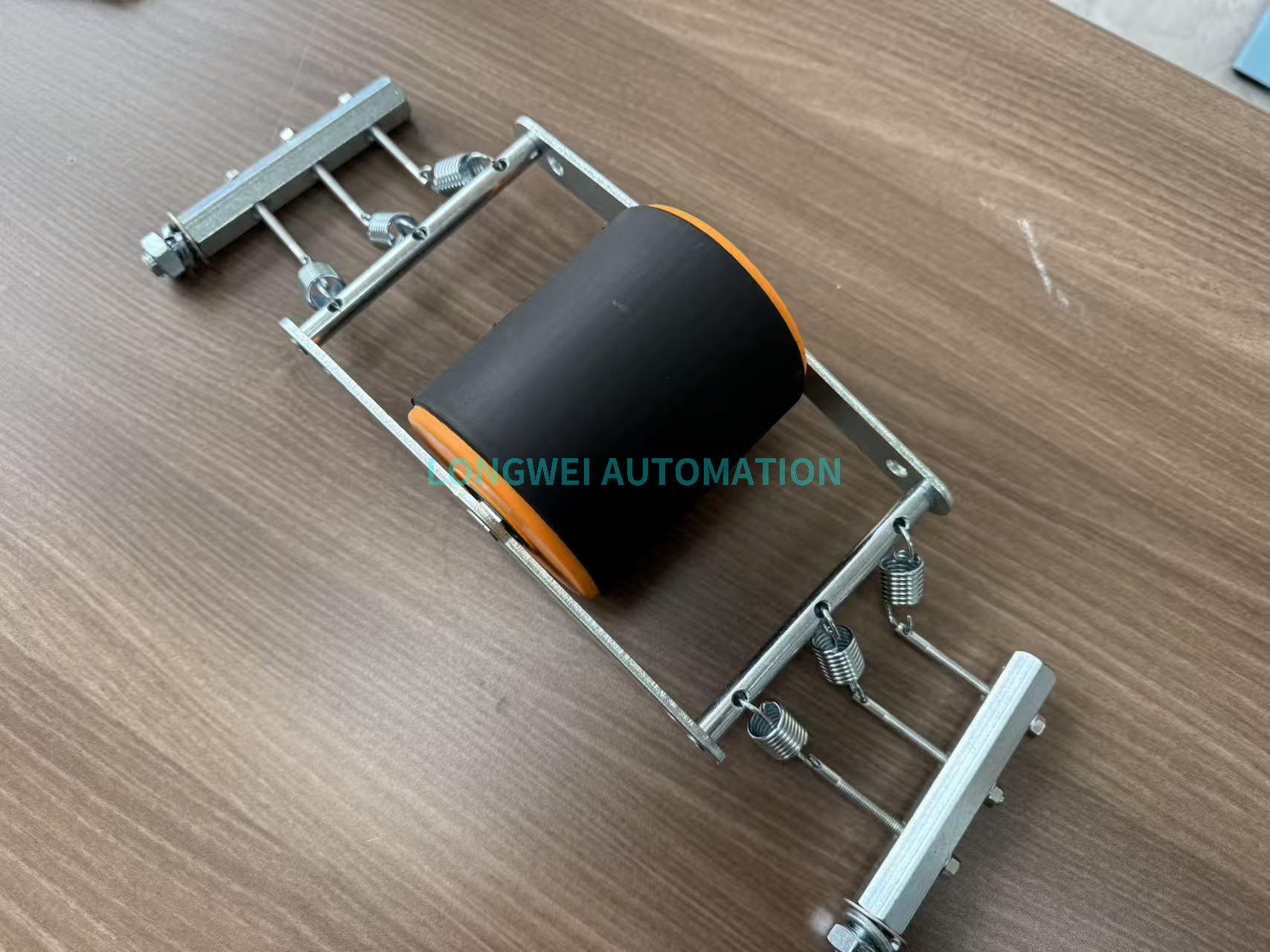 1000kg-1500kg 중력 팔레트 플로우 랙용 외부 브레이크 롤러